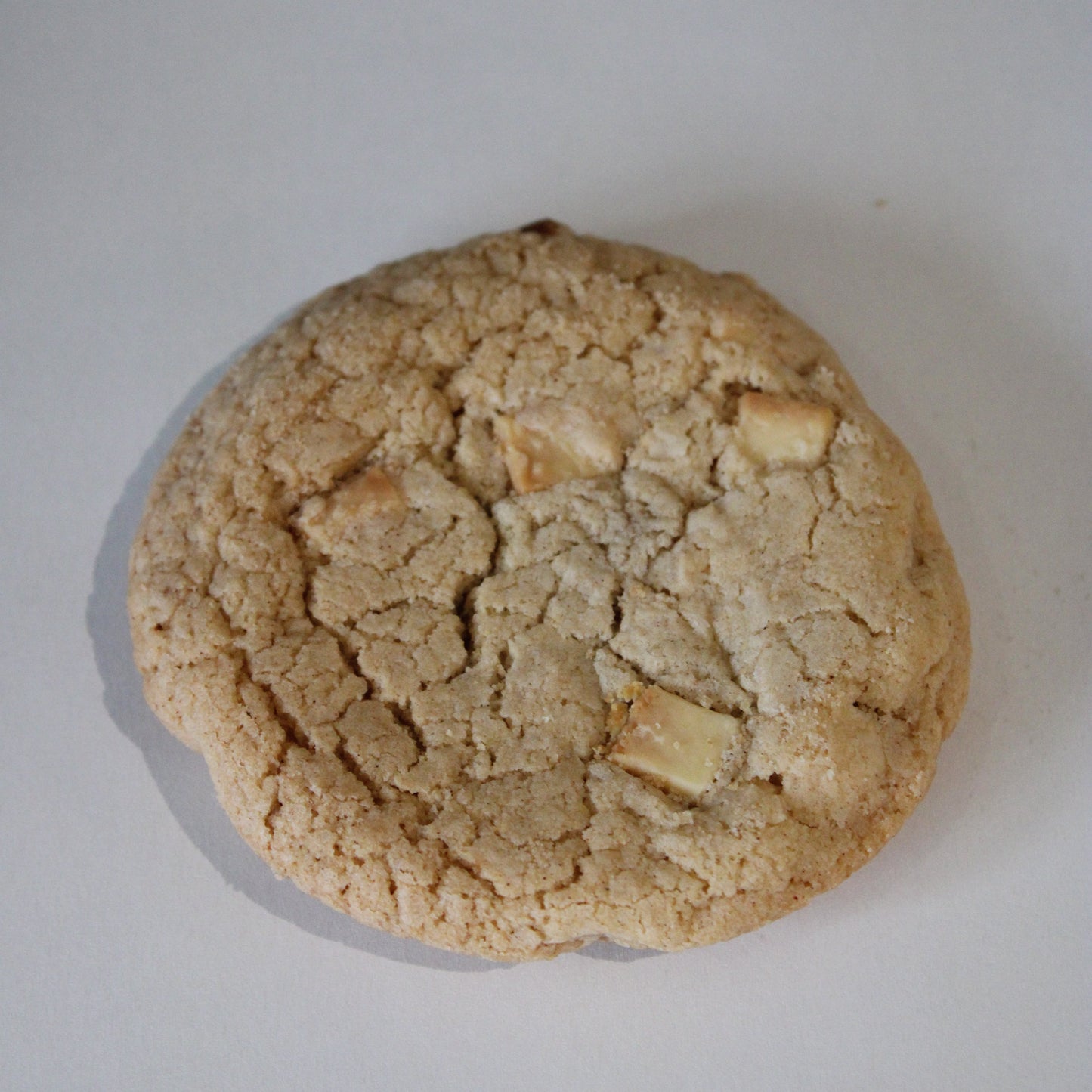 Cinnamon & White Chocolate Chip Cookie