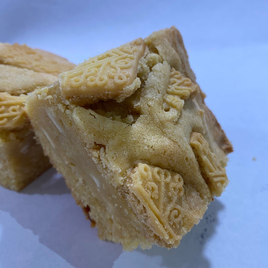 White Chocolate & Custard Creme Blondie